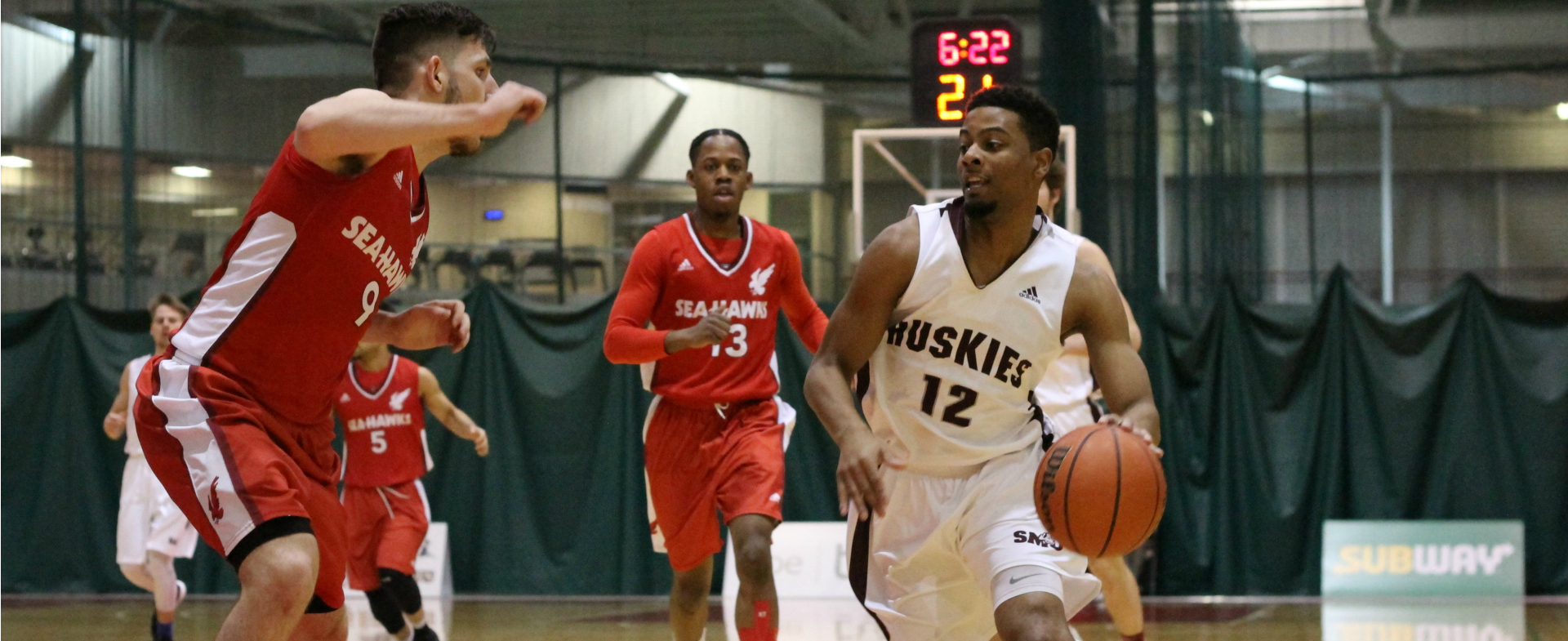 Huskies Sweep Hawks at Home