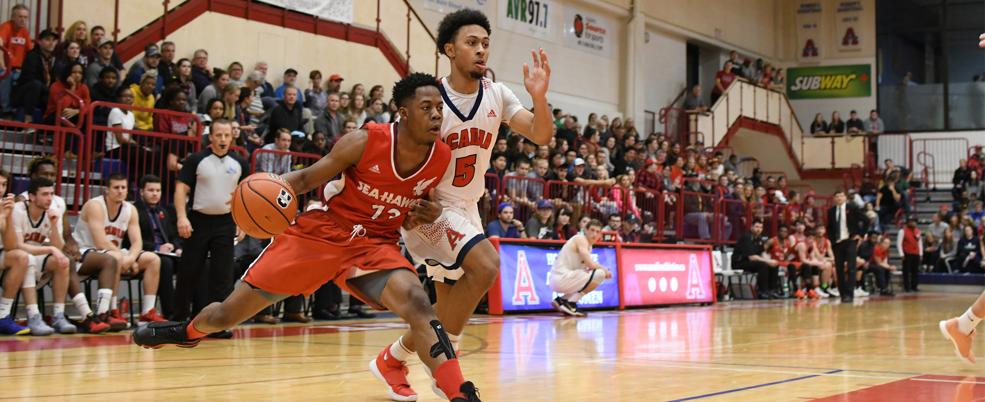 Axemen Defeat Sea-Hawks With Last Second 3-pointer