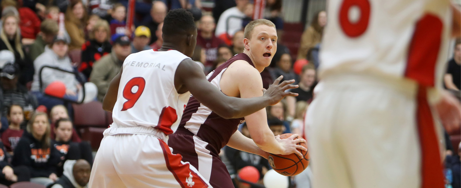 Sea-Hawks Swept by Huskies