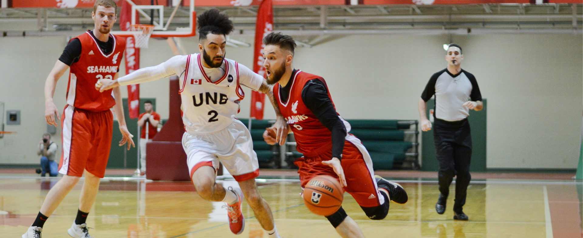 Barker Leads Hawks in Sunday Win