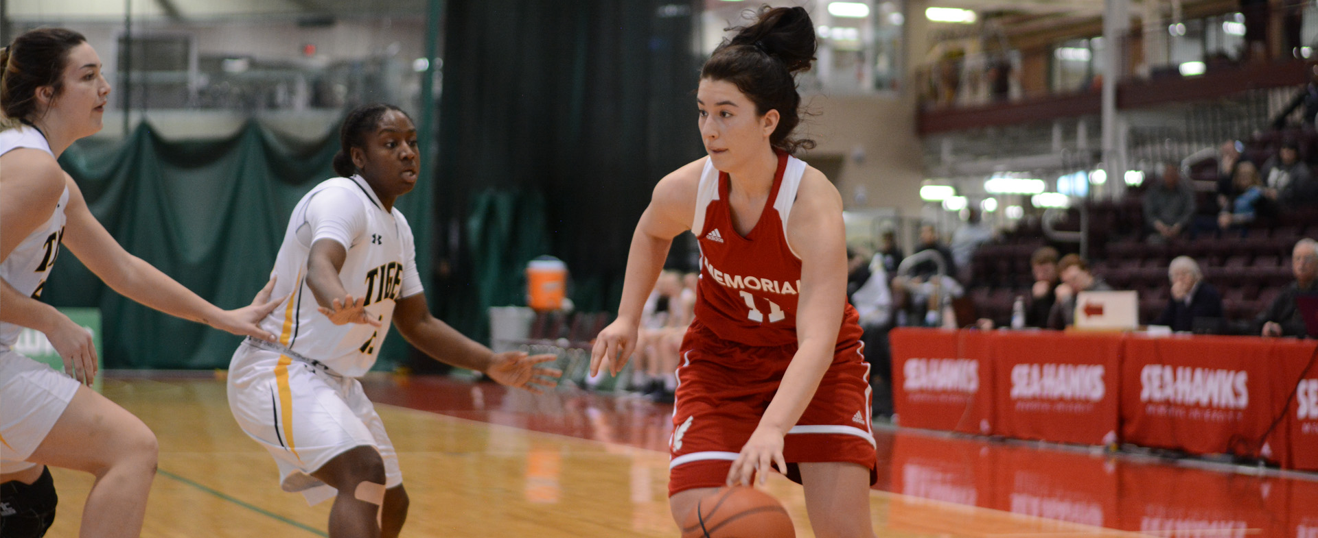 Hawks Suffer 2-Point Loss