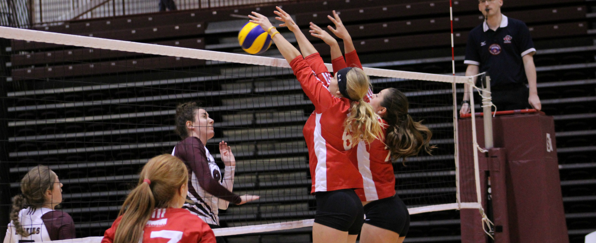 Sea-Hawks Open Season on Home Court